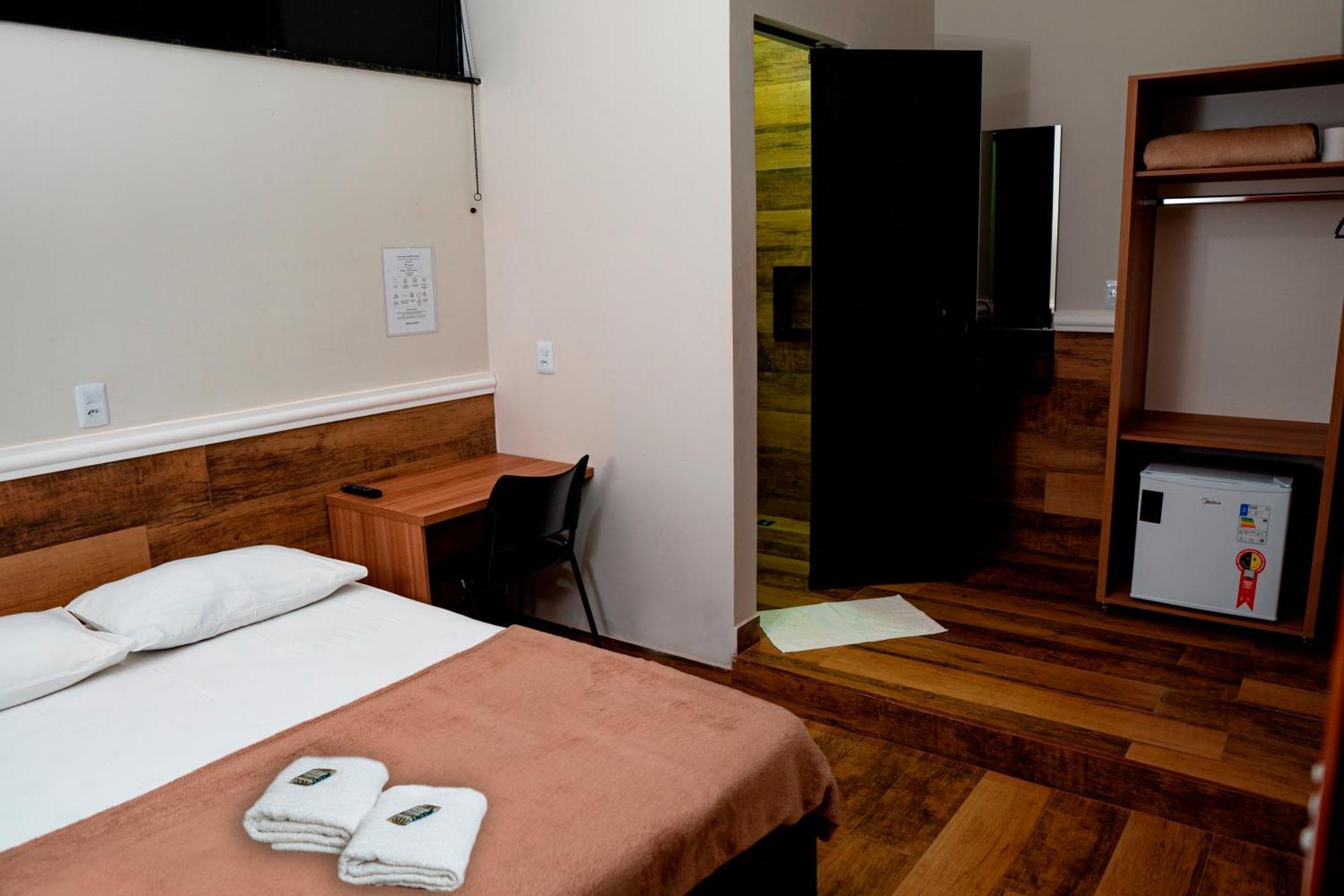 Hotel Nixon Proximo, Rodoviaria, Prefeitura E A Matriz Central Itaí 외부 사진