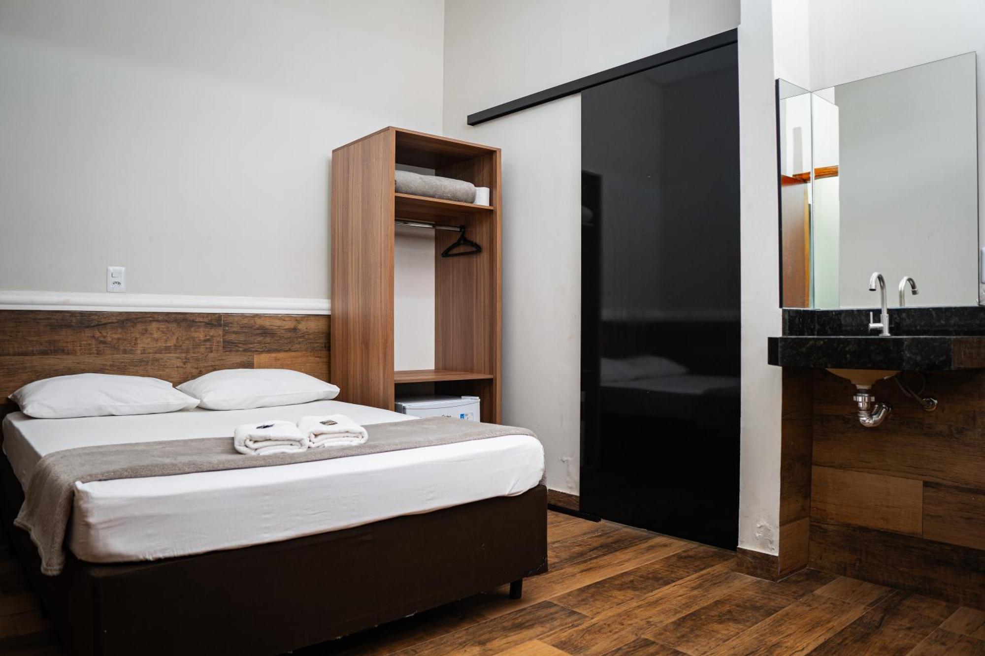 Hotel Nixon Proximo, Rodoviaria, Prefeitura E A Matriz Central Itaí 외부 사진