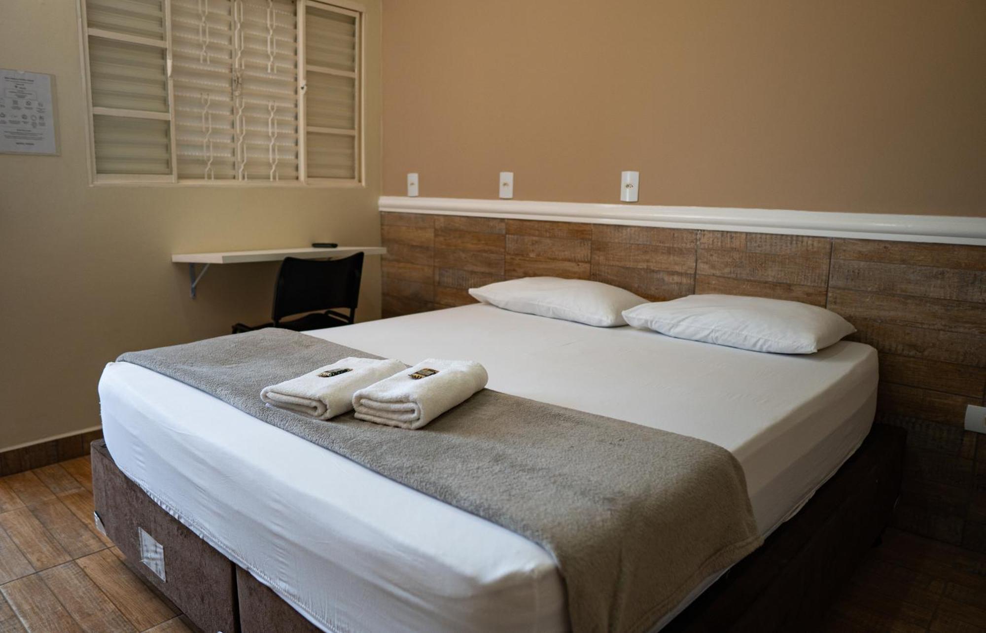 Hotel Nixon Proximo, Rodoviaria, Prefeitura E A Matriz Central Itaí 외부 사진